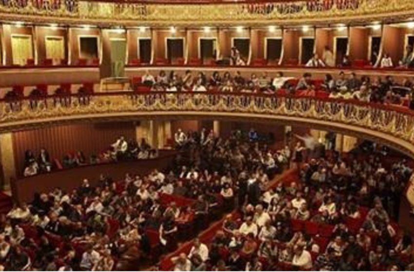  “Para que exista teatro deve haver teatros”