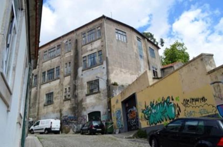  A voragem do “progresso” e o Colégio Almeida Garrett no Porto