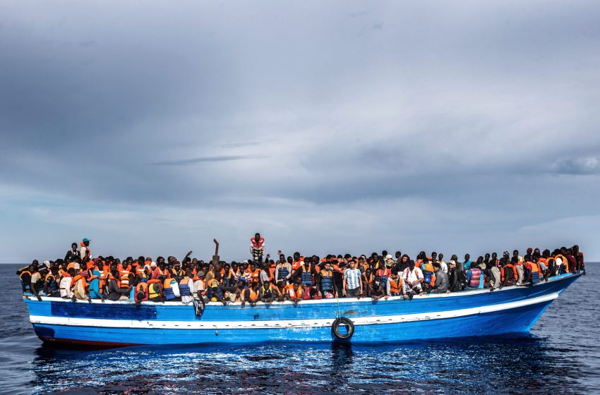  Parlamento Europeu agrava regras de expulsão de imigrantes